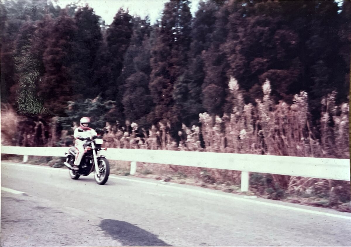 道はきれいになった。でも、バイクにとって本当に安全になったのか？