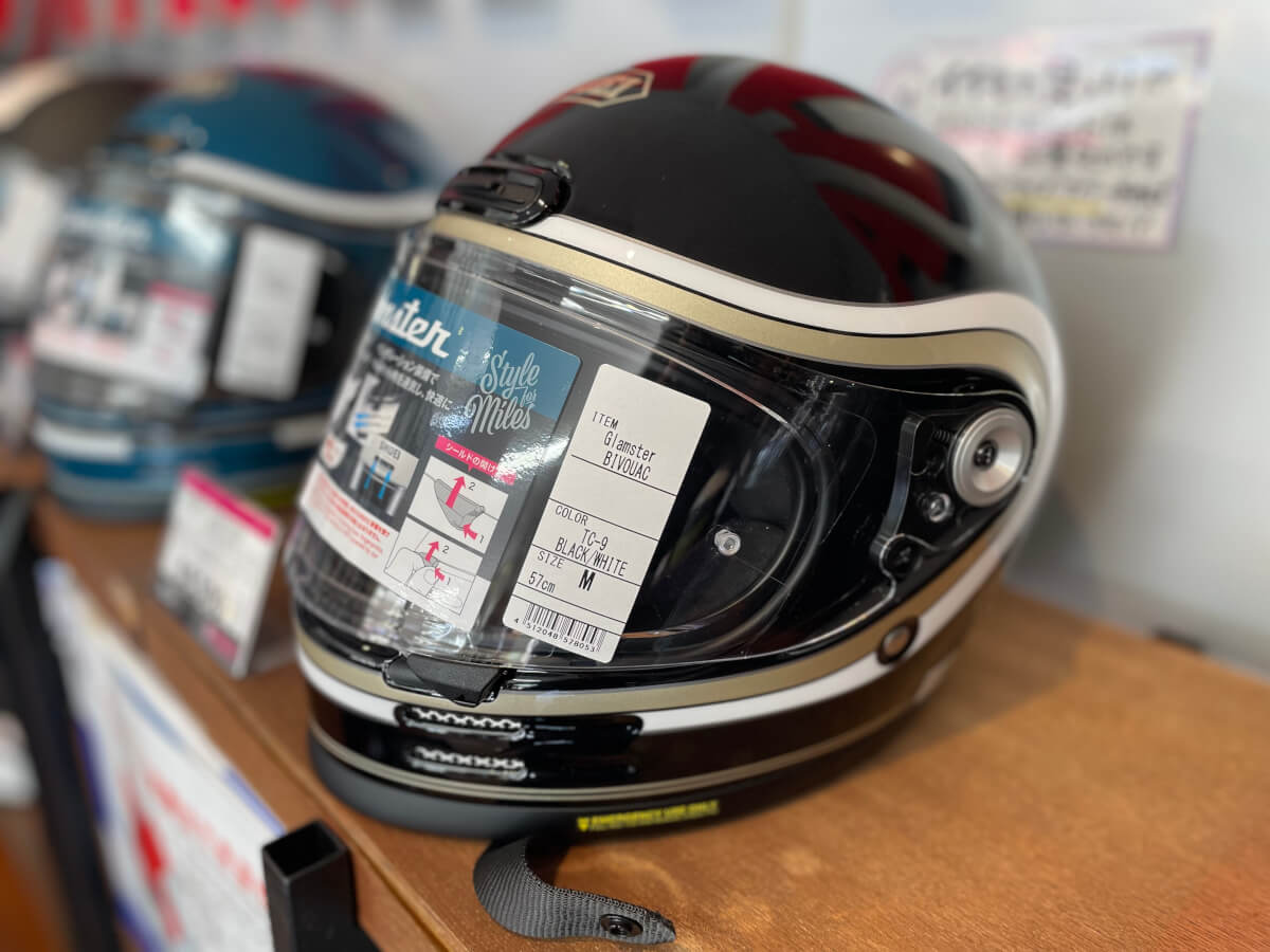 ヘルメット、どうせ買うのならグラフイックモデルがおすすめです！