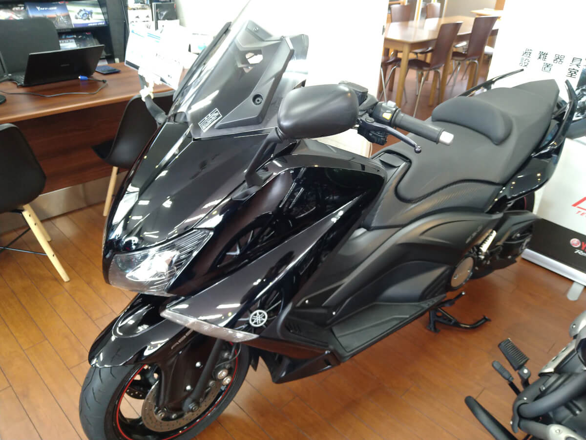 本日の中古車紹介　その２