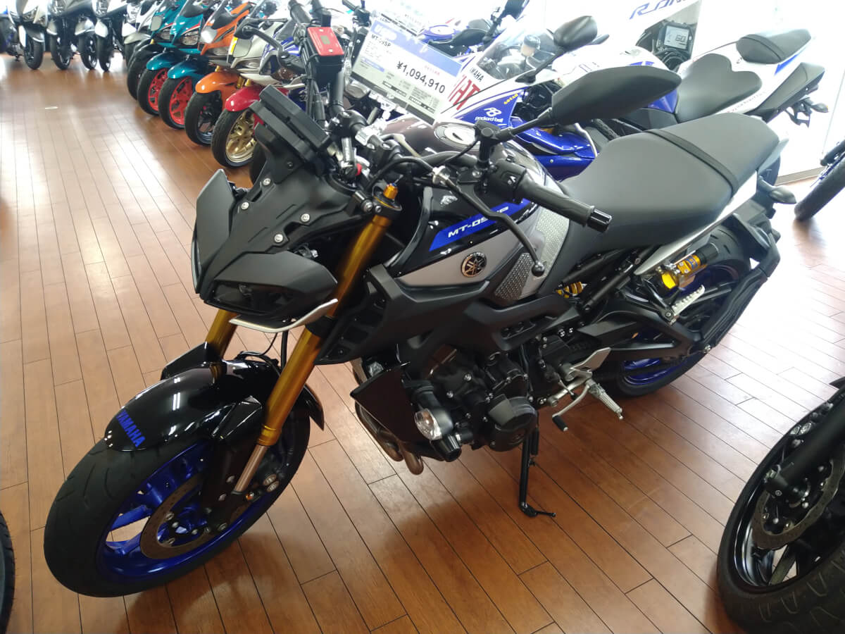 本日の中古車紹介③