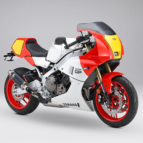 アクラポビッチフルエキゾーストマフラー XSR900GP用まもなく発売！
