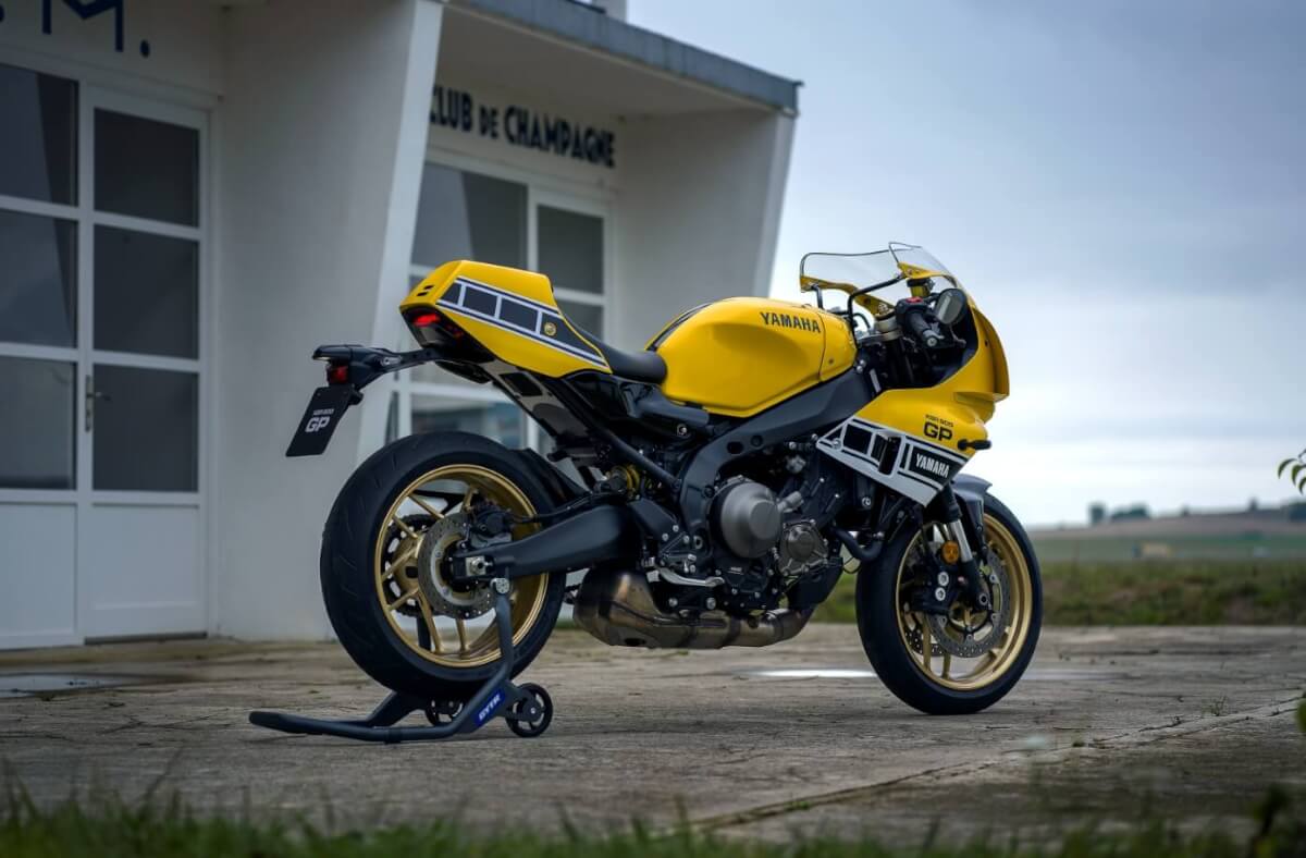 2026年型XSR900 GP登場。なぜ今、伝説の「イエロー」が心を揺さぶる