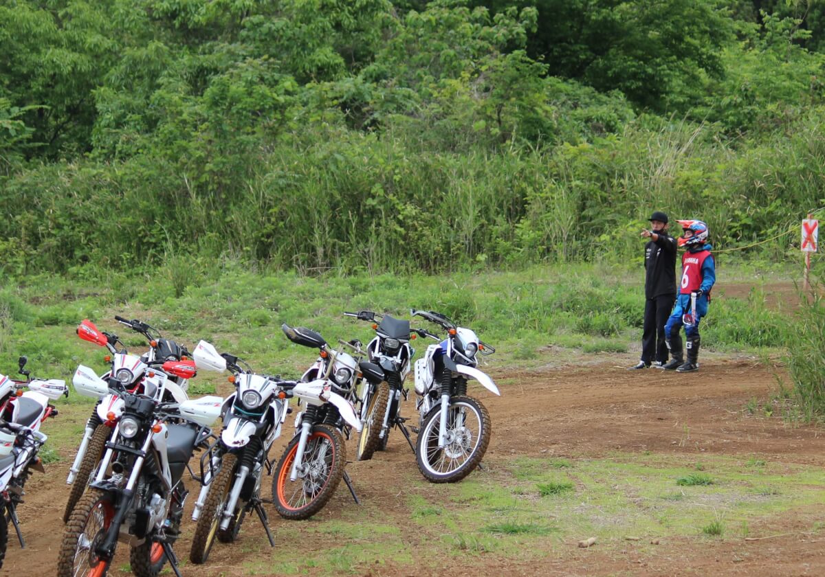 なぜバイクの乗り方は、人によって言うことが違うのか。